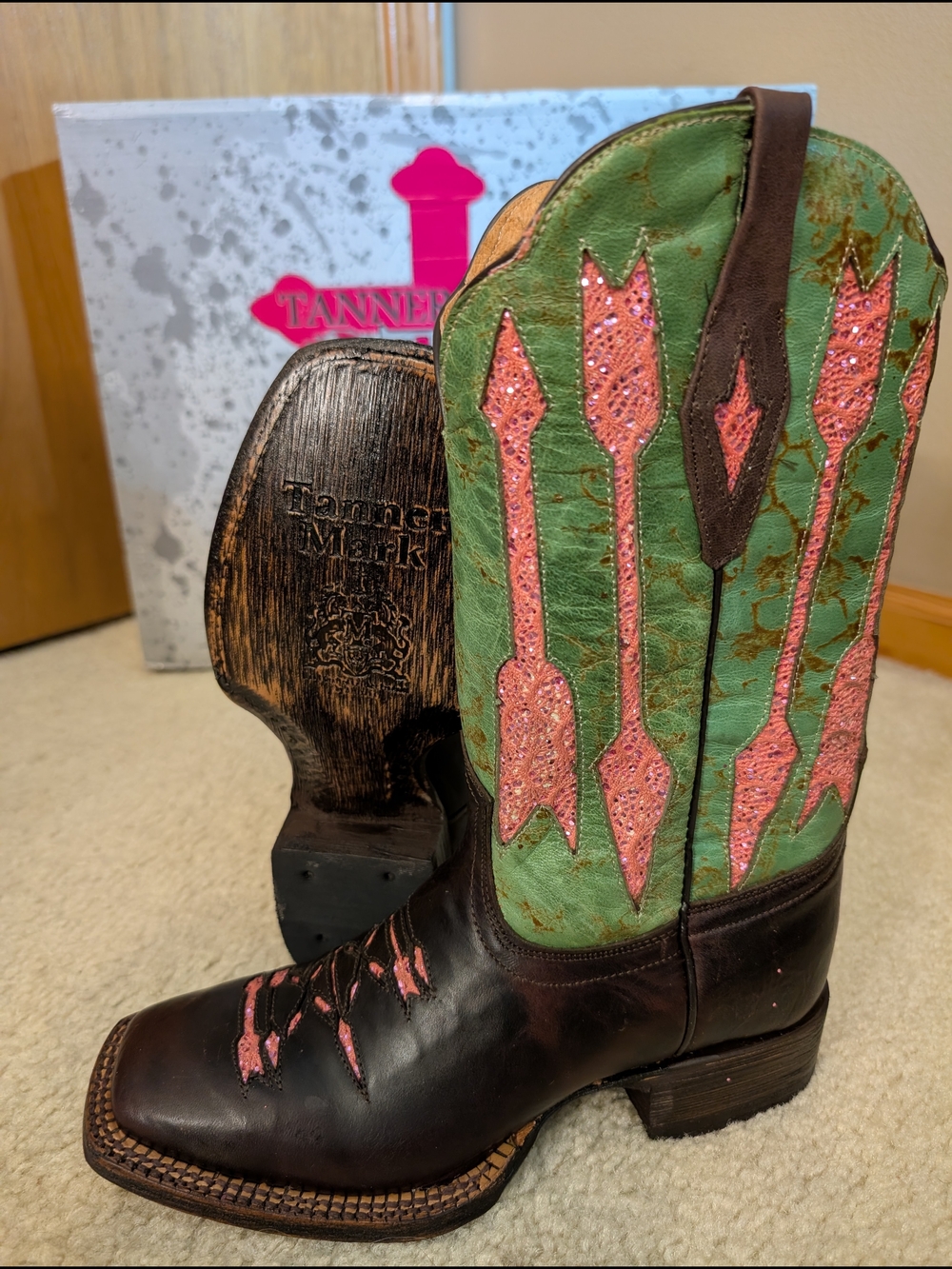 Tanner Mark Size 6.5 Green and Pink Leather Western Boot